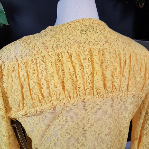Yellow Lace Summer Jacket - Picture 2 of 9